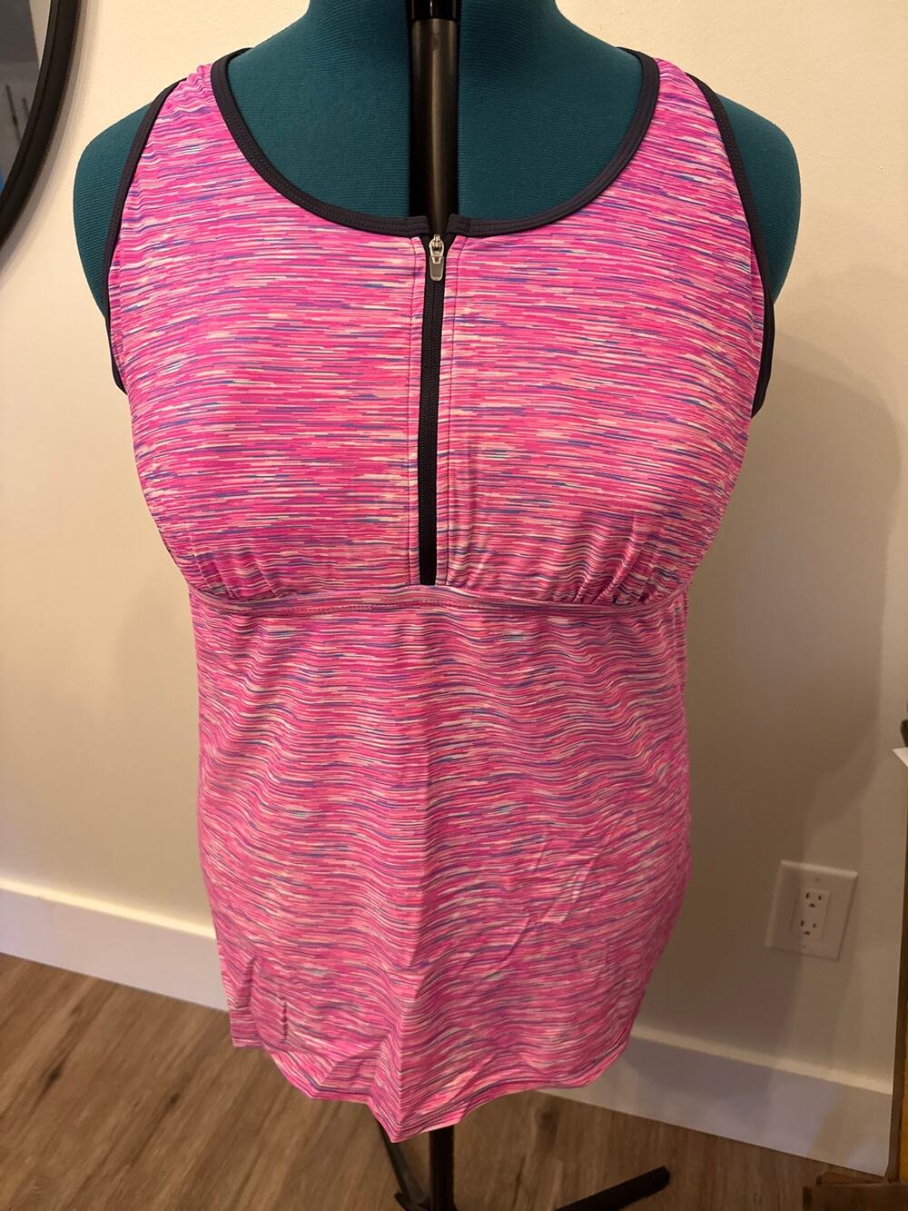 Free Tech Women's Activewear Racerback Top Size 2X